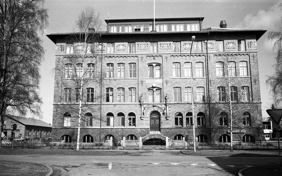 Borgarskolan, Valbogatan 9-11, Gävle. Gymnasieskola. 1990 - Länsmuseet 