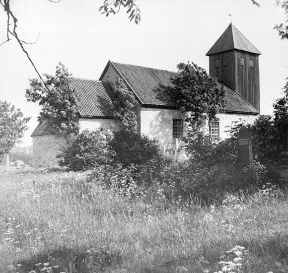 (Stereo karta XVI) Bokenäs gamla kyrka, från koret. 20 Juni 1926